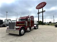 2022 Peterbilt 389