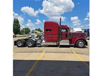 2022 Peterbilt 389