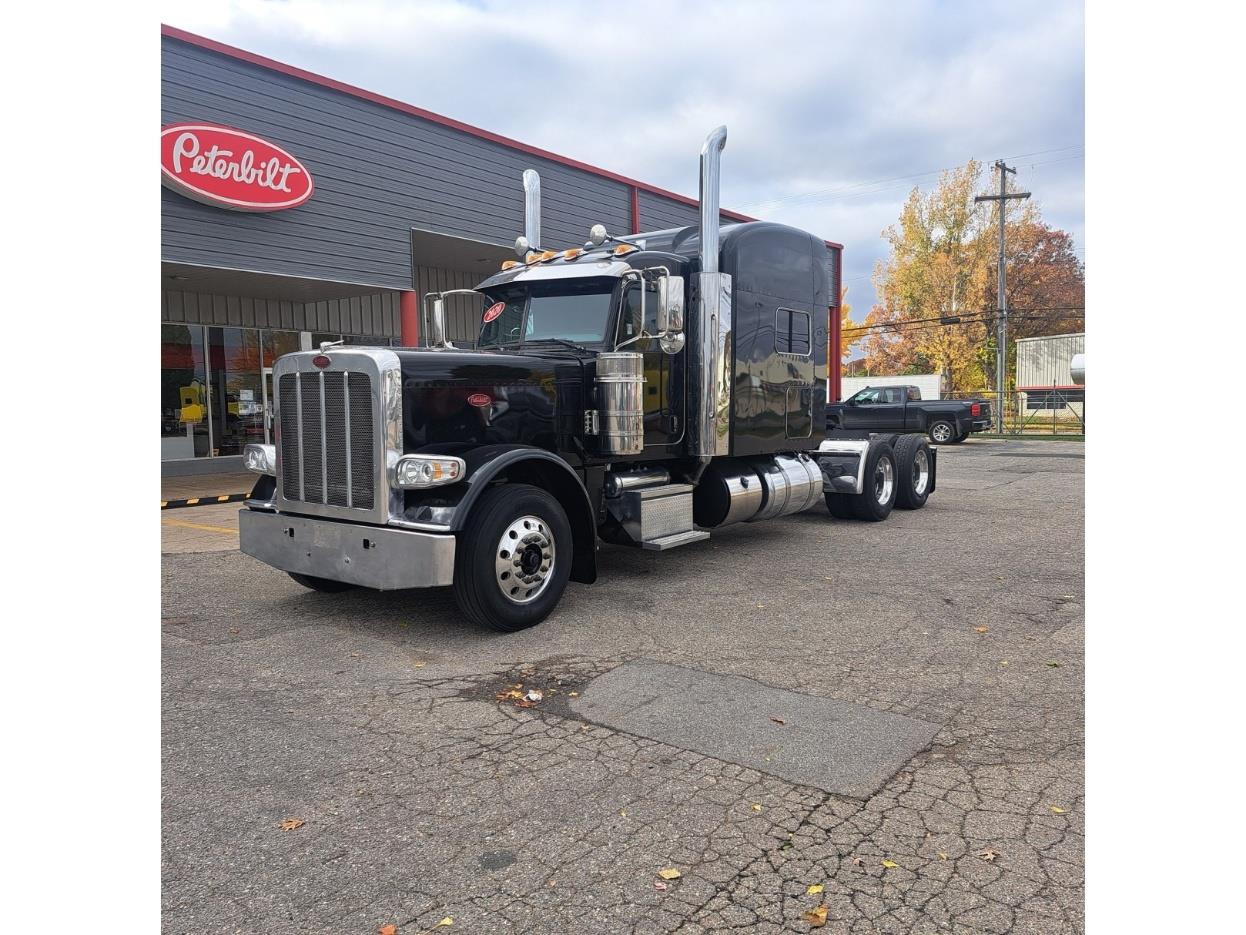 2020 Peterbilt 389