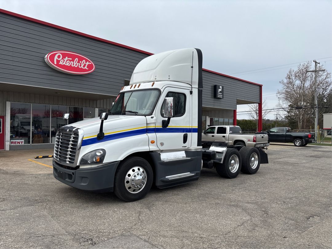 2016 Freightliner CASCADIA