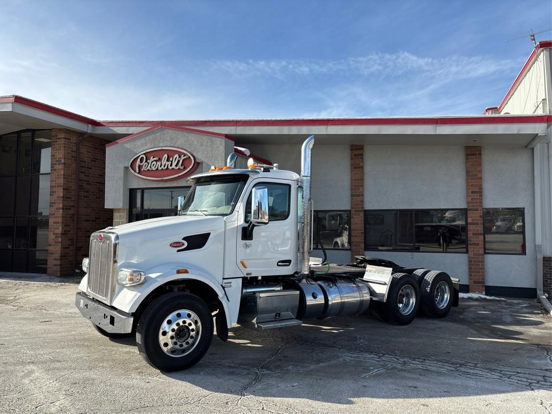 2021 Peterbilt 567