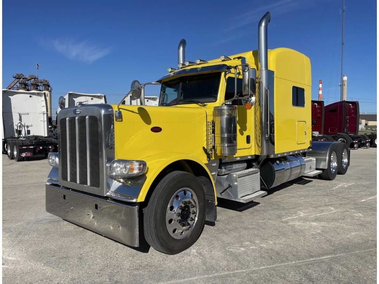 2022 Peterbilt 389