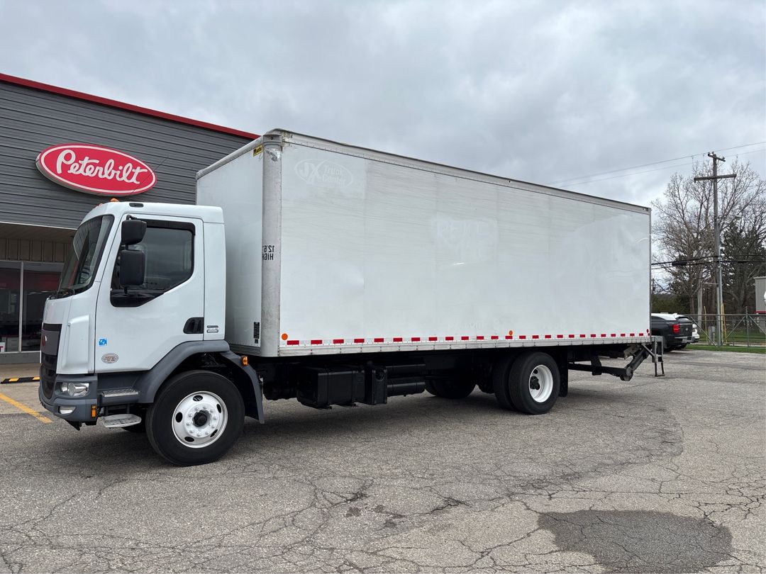 2020 Peterbilt 220
