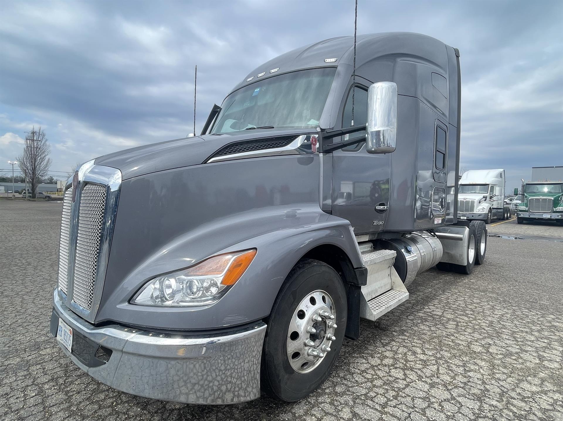 2023 Kenworth T680