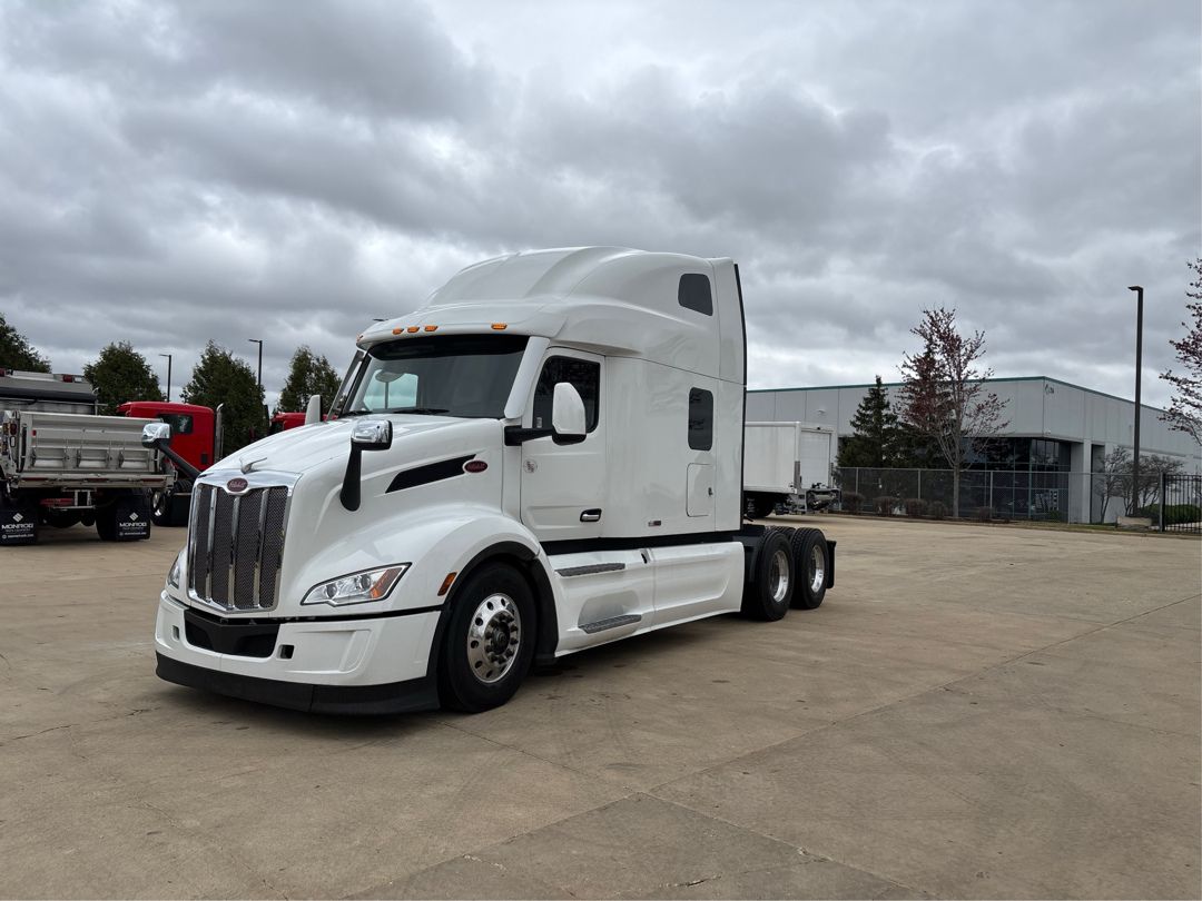 2022 Peterbilt 579