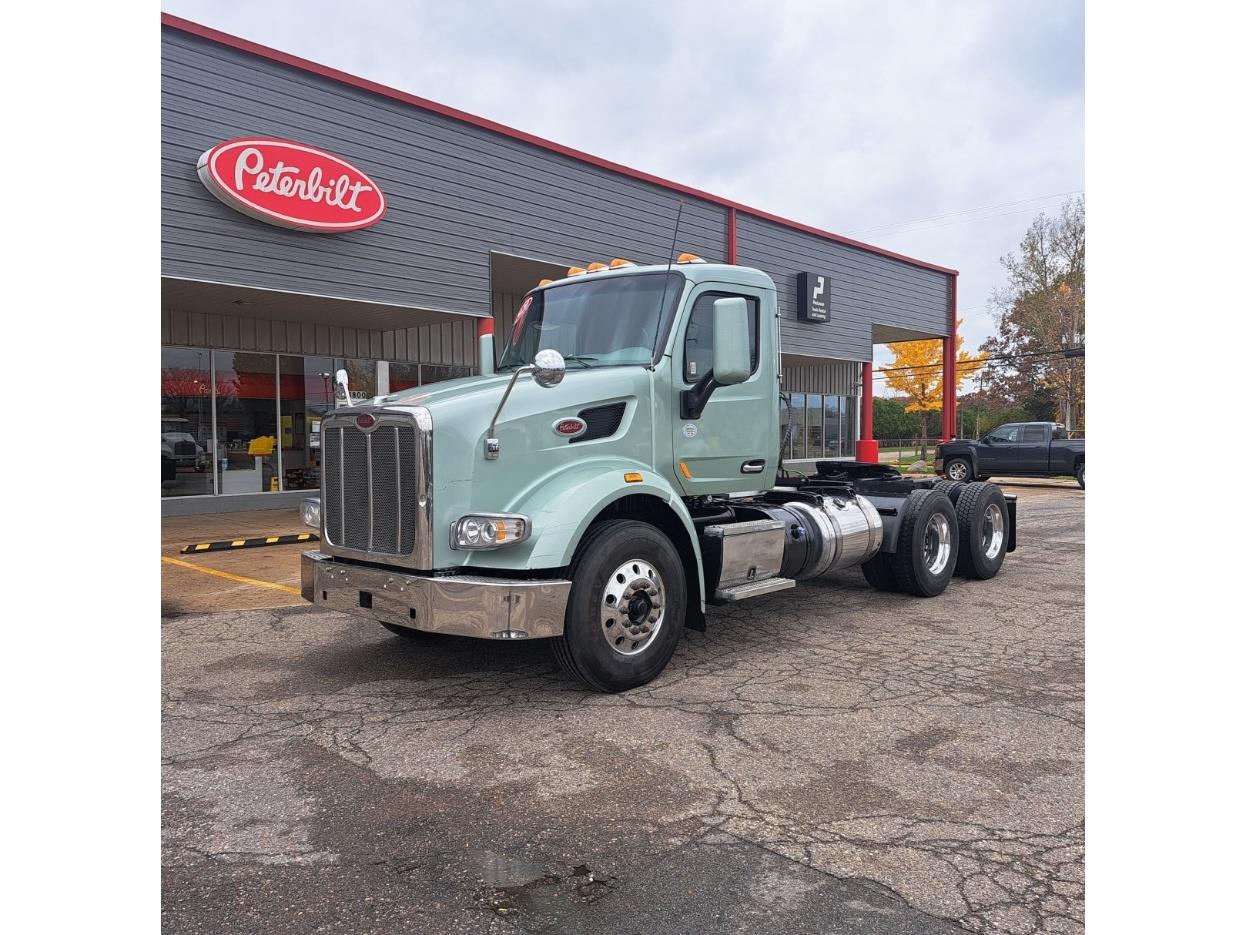 2020 Peterbilt 567