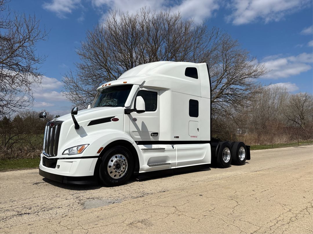 2022 Peterbilt 579