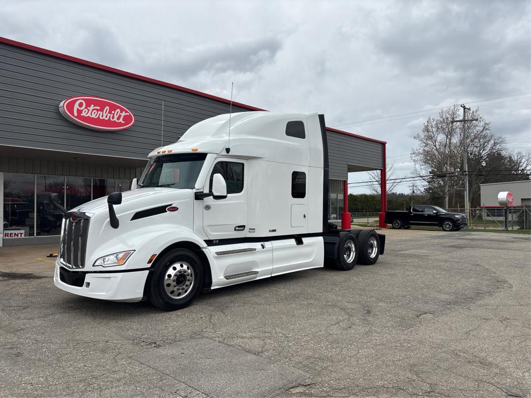 2024 Peterbilt 579