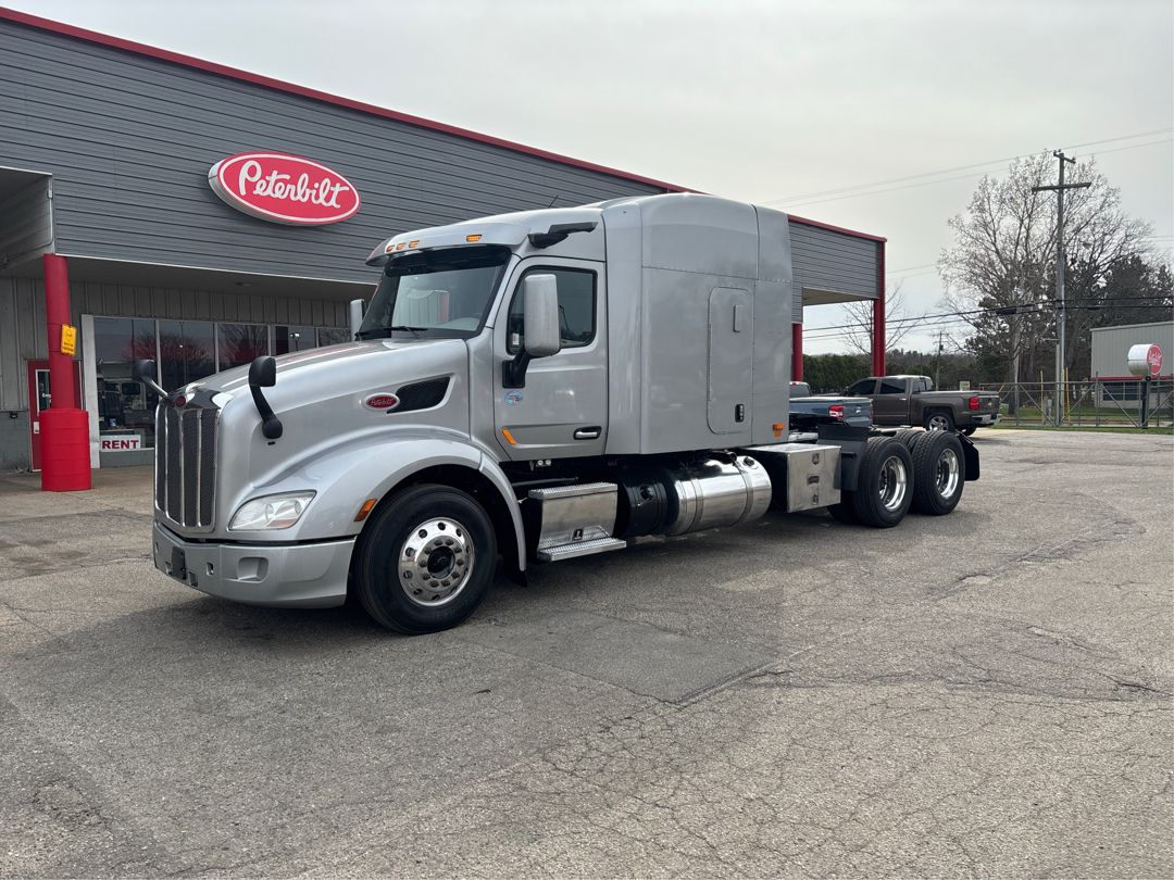 2021 Peterbilt 579