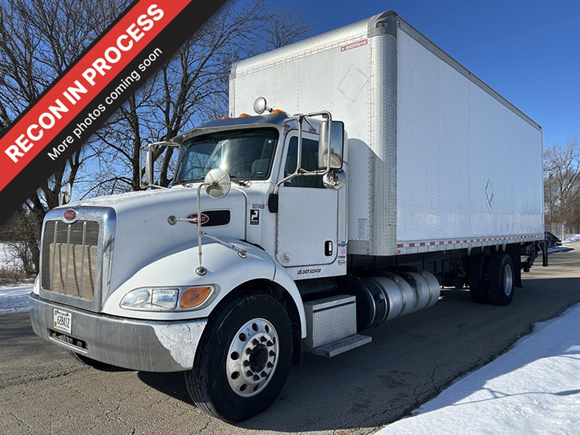 2018 Peterbilt 337