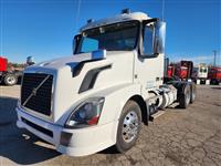 2015 Volvo VNL64T