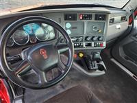 2017 Kenworth T880