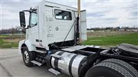 2018 Volvo VNM64T