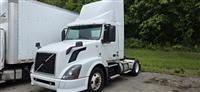 2015 Volvo VNL42T