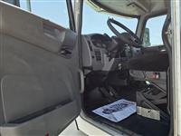 2017 Peterbilt 348