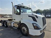 2016 Volvo VNL64T