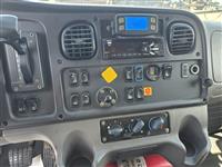 2018 Freightliner M2