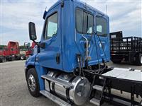 2016 Freightliner Cascadia 125