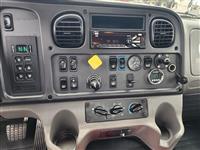 2014 Freightliner M2