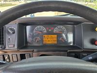 2015 Volvo VNL64T