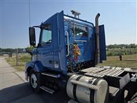 2015 Volvo VNL64T