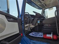 2015 Volvo VNL64T