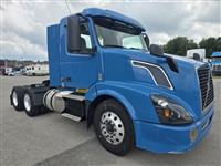 2017 Volvo VNL64T