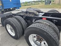 2017 Volvo VNL64T