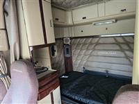 2014 Freightliner Coronado 122 SD