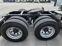 2014 Freightliner Coronado 122 SD