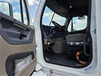2018 Freightliner Cascadia 125