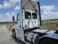 2018 Freightliner Cascadia 125