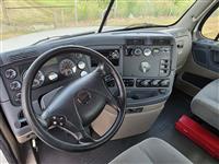 2018 Freightliner Cascadia 125