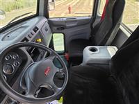 2017 Peterbilt 337