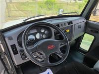 2017 Peterbilt 337
