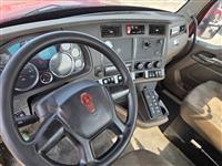 2017 Kenworth T880