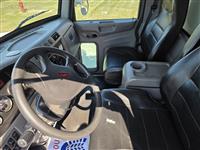 2018 Peterbilt 337