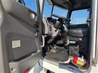 2014 Peterbilt 337