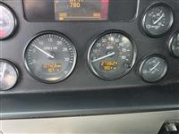2017 Peterbilt 337