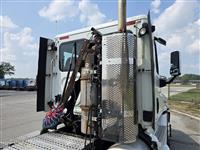 2011 Freightliner Cascadia 125