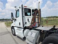 2011 Freightliner Cascadia 125
