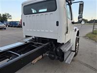 2016 Freightliner M2
