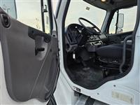 2016 Freightliner M2