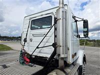 2000 Volvo VNM64T
