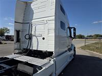2020 Volvo VNL760