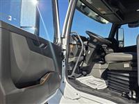 2020 Volvo VNL760