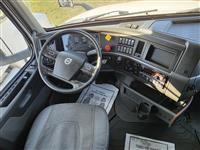 2020 Volvo VNL760