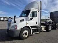 2016 Freightliner Cascadia 113