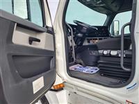 2021 Freightliner Cascadia 126