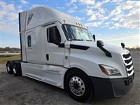 2021 Freightliner Cascadia 126